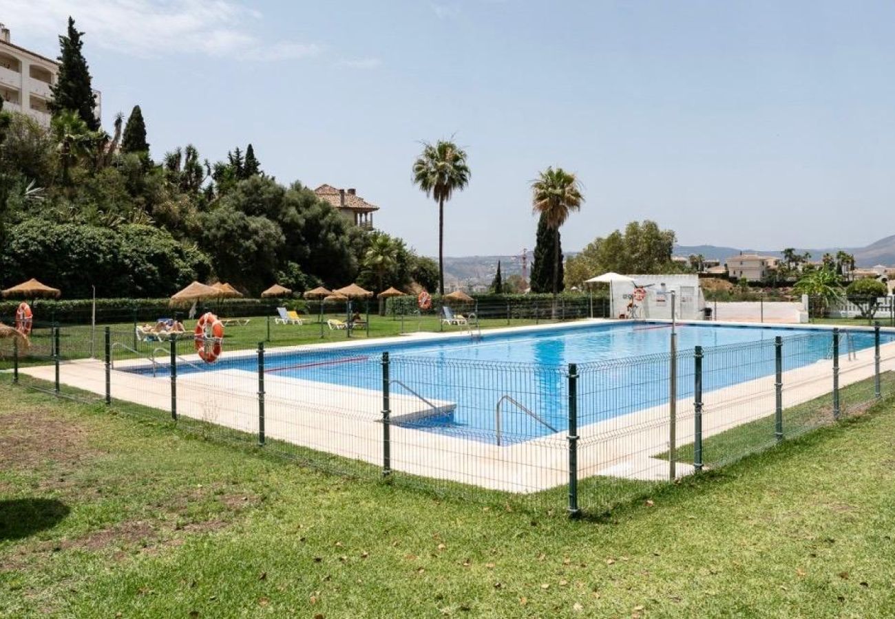 Byhus i Malaga - Smukt byhus med udsigt til bjergene i Mijas Golf 