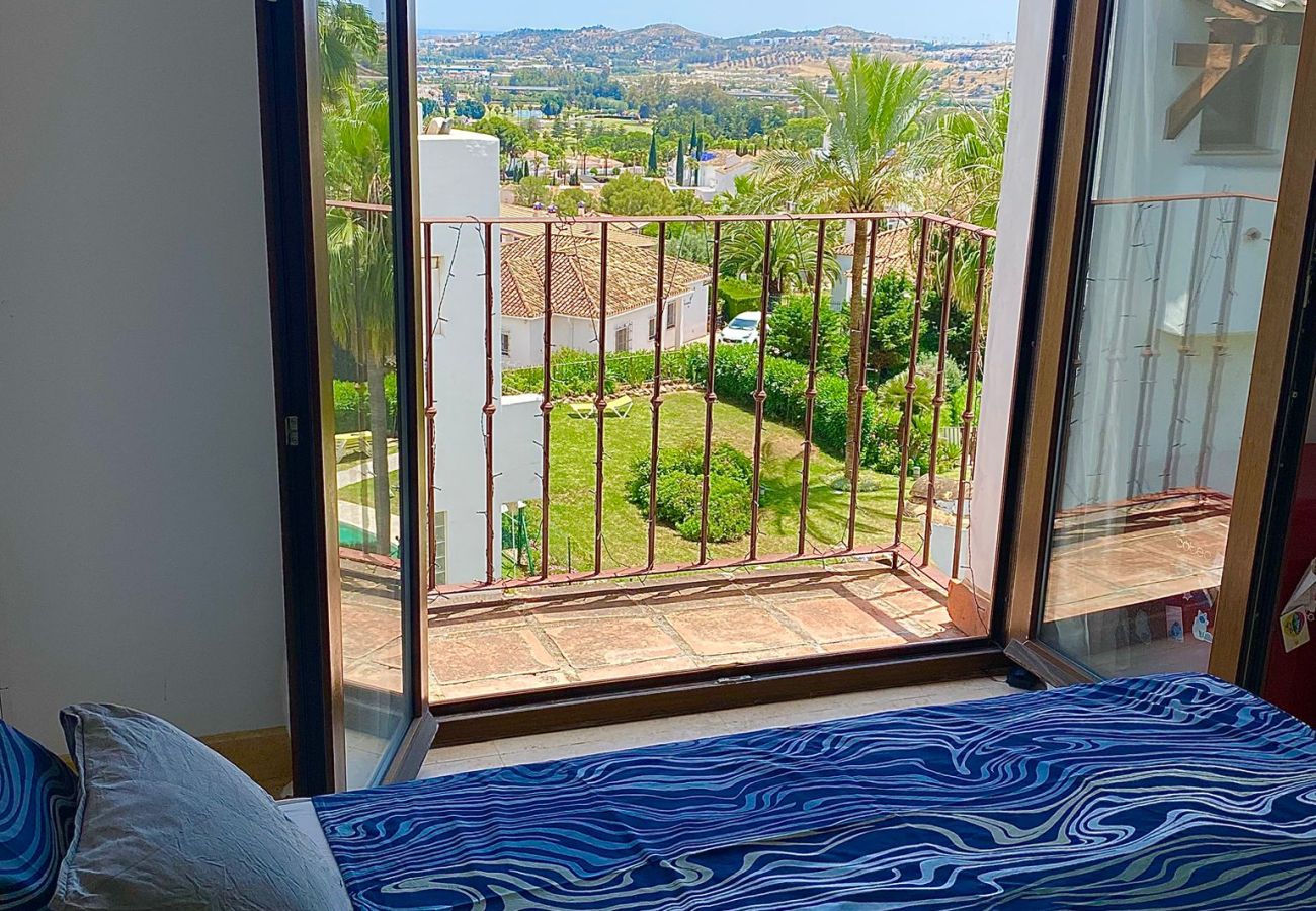Lejlighed i Mijas - 4 minutters gang til restauranter og minimarked. 15 min. kørsel til Fuengirola strand