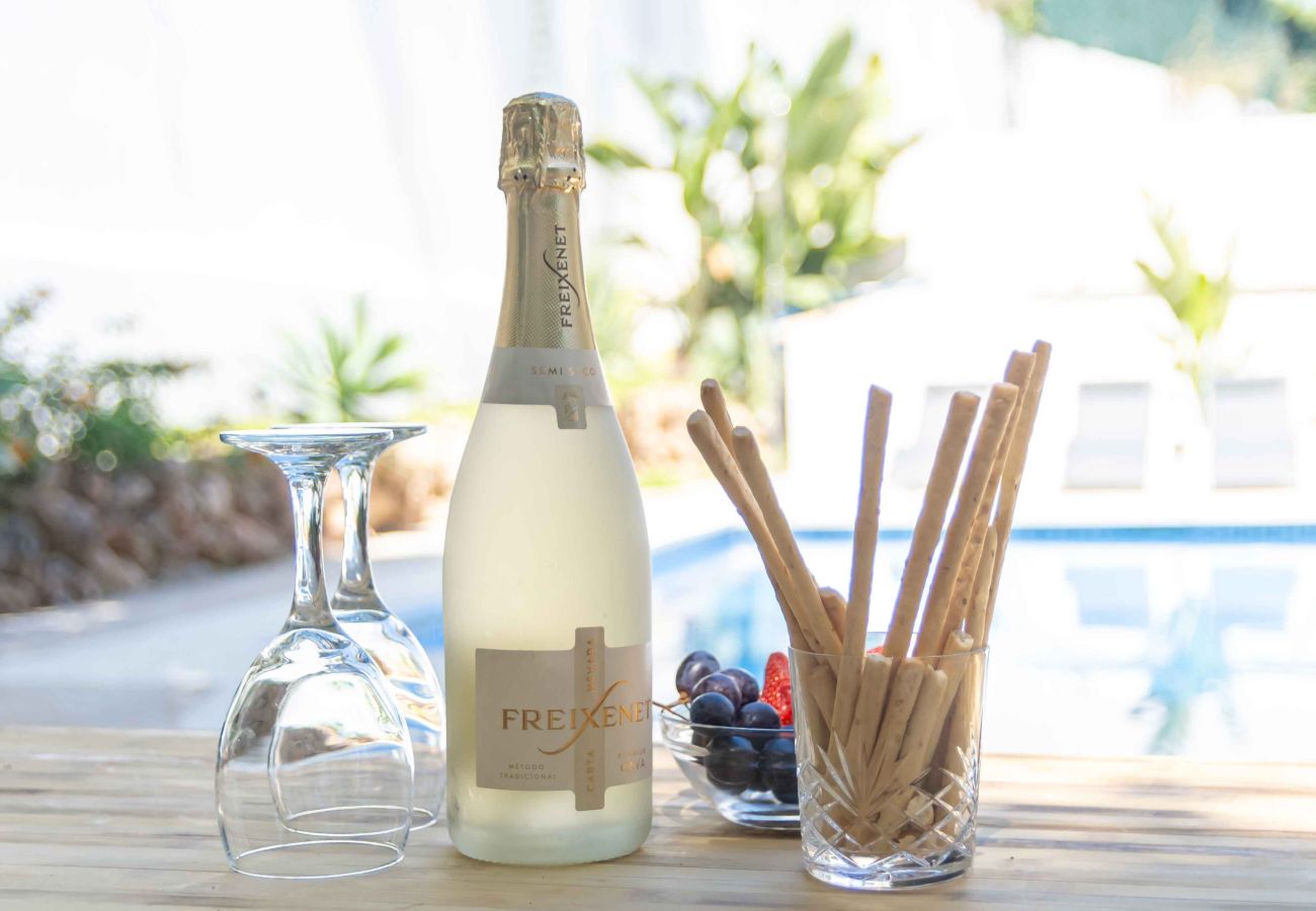 Villa i Mijas Costa - Smuk Villa, kun 5 min gang til Restauranter, Padel Klub og Fitness