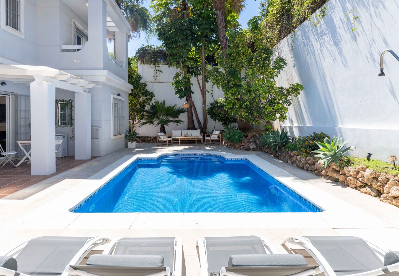 Villa i Mijas Costa - Smuk Villa, kun 5 min gang til Restauranter, Padel Klub og Fitness