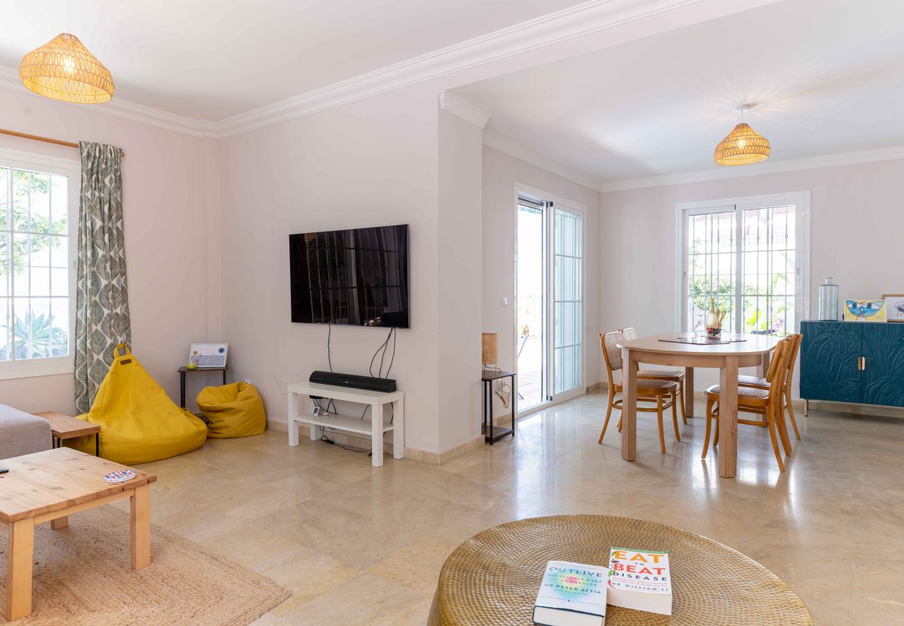 Villa i Mijas Costa - Smuk Villa, kun 5 min gang til Restauranter, Padel Klub og Fitness