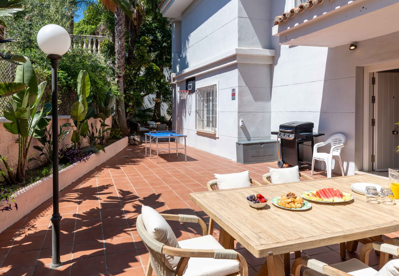 Villa i Mijas Costa - Smuk Villa, kun 5 min gang til Restauranter, Padel Klub og Fitness
