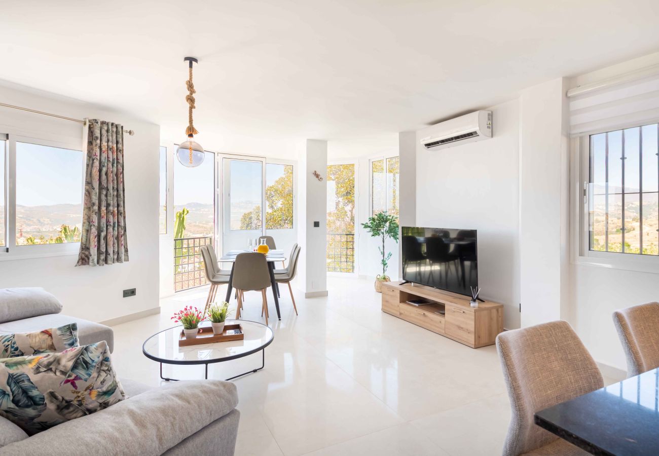 Lejlighed i Mijas Costa - Moderne renoveret lejlighed i Mijas Golf med dejlig pool