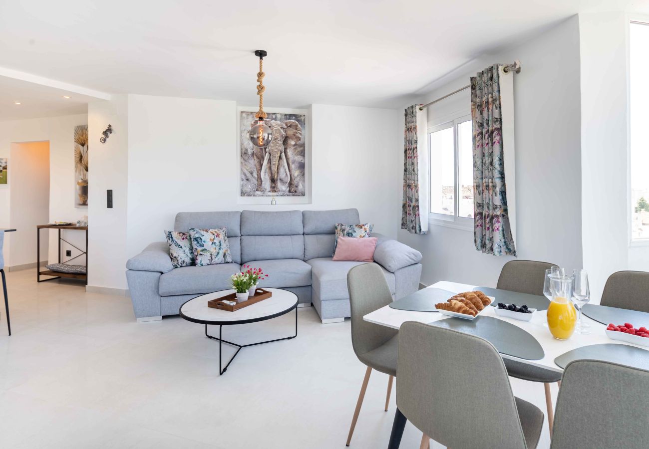 Lejlighed i Mijas Costa - Moderne renoveret lejlighed i Mijas Golf med dejlig pool