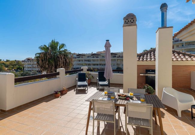 Lejlighed i Benalmádena - Penthouse med dejlig udsigt, tæt på golf, restauranter og strand