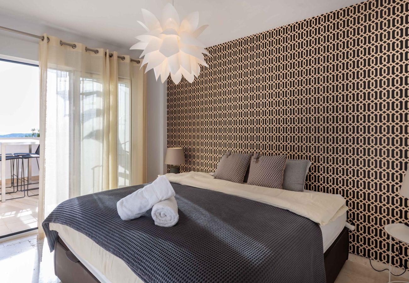 Byhus i Mijas Costa - Spektakulær havudsigt fra moderne rækkehus med jacuzzi