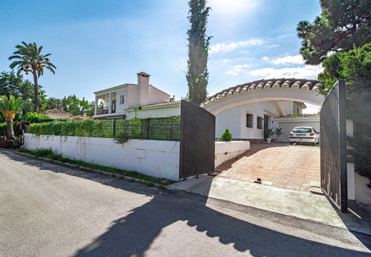 Villa i Marbella - Kun 20min gang til Trocadero Strand og Restaurant. 5min i bil til Marbella Centrum
