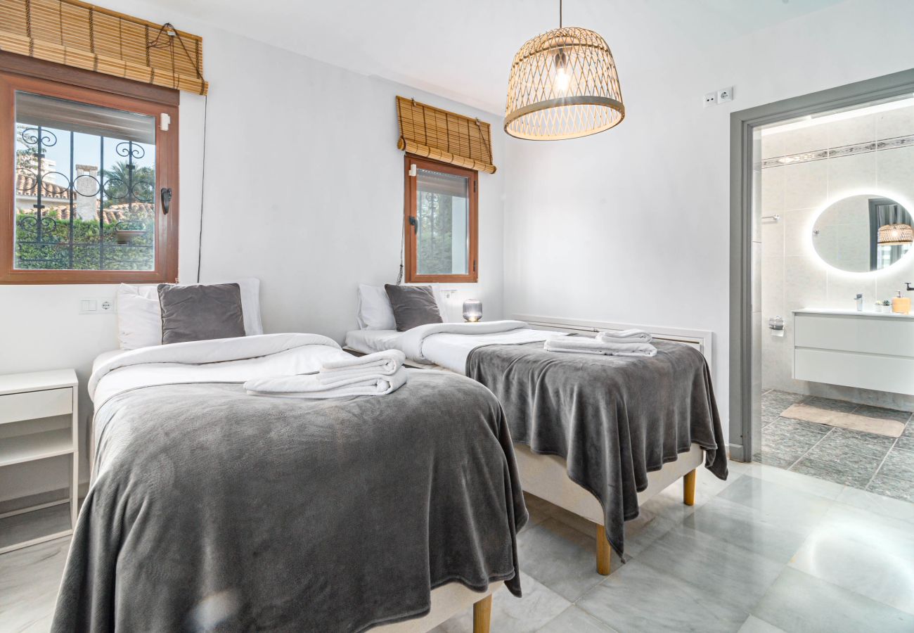 Villa i Marbella - Kun 20min gang til Trocadero Strand og Restaurant. 5min i bil til Marbella Centrum