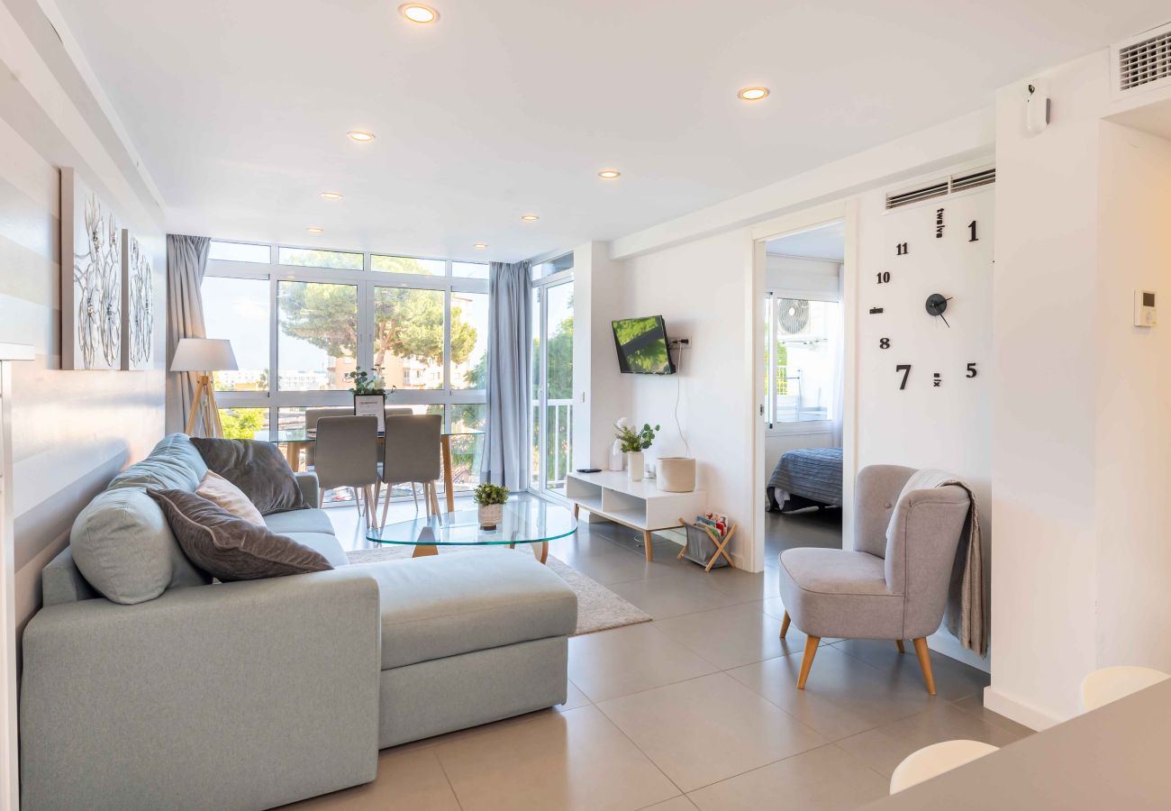 Apartamento en Benalmádena - Bonanza DELUX: fácil acceso a la playa, el puerto y las tiendas.