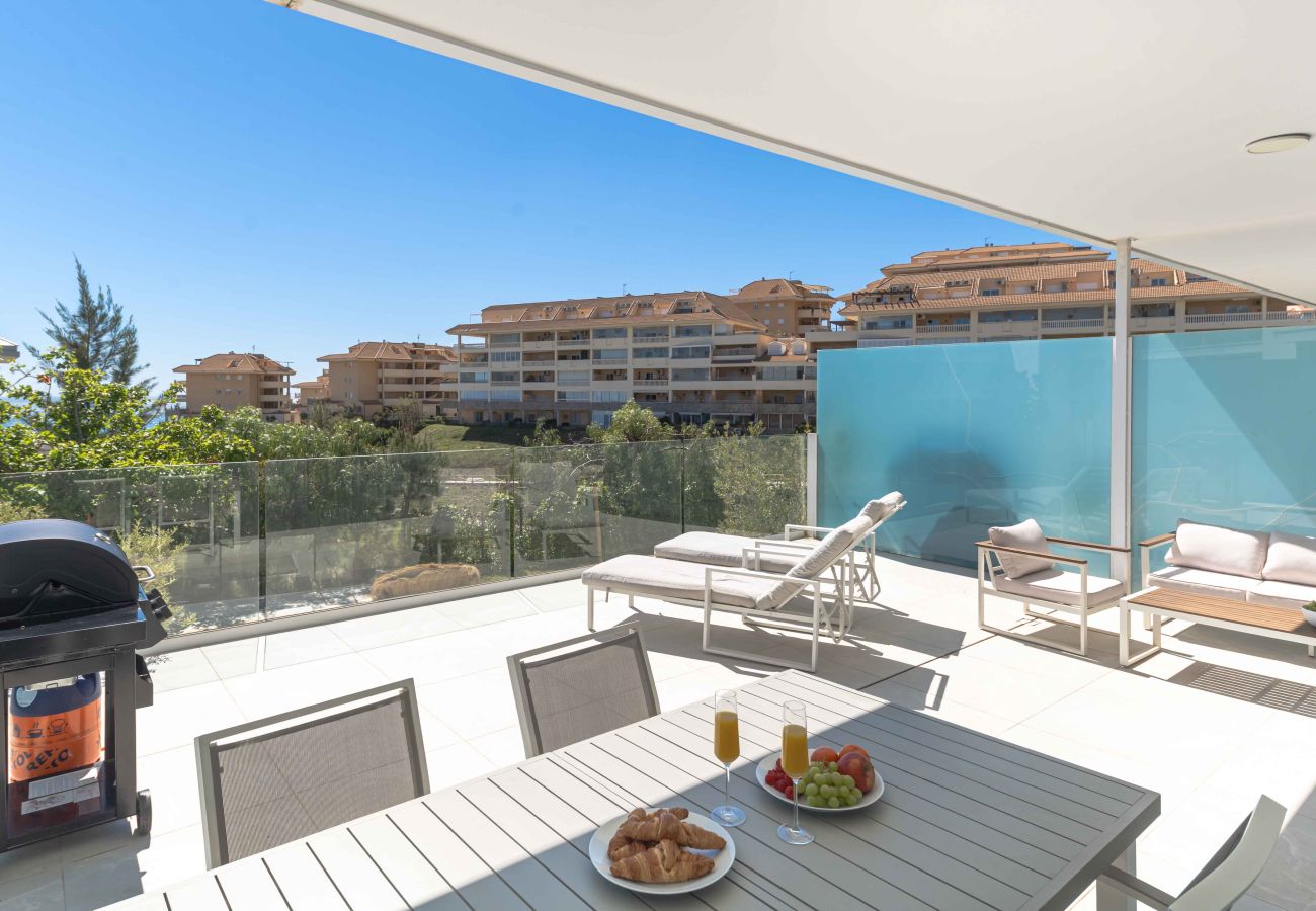 Apartamento en Fuengirola - Nuevo Apartamento de lujo 10min a pie de la playa de Fuengirola 