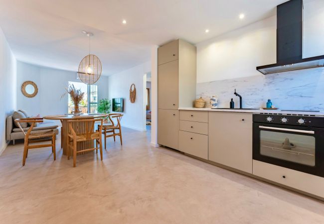 Apartamento en Mijas - A pocos pasos de la playa de La Cala de Mijas, el pueblo y el mercado.