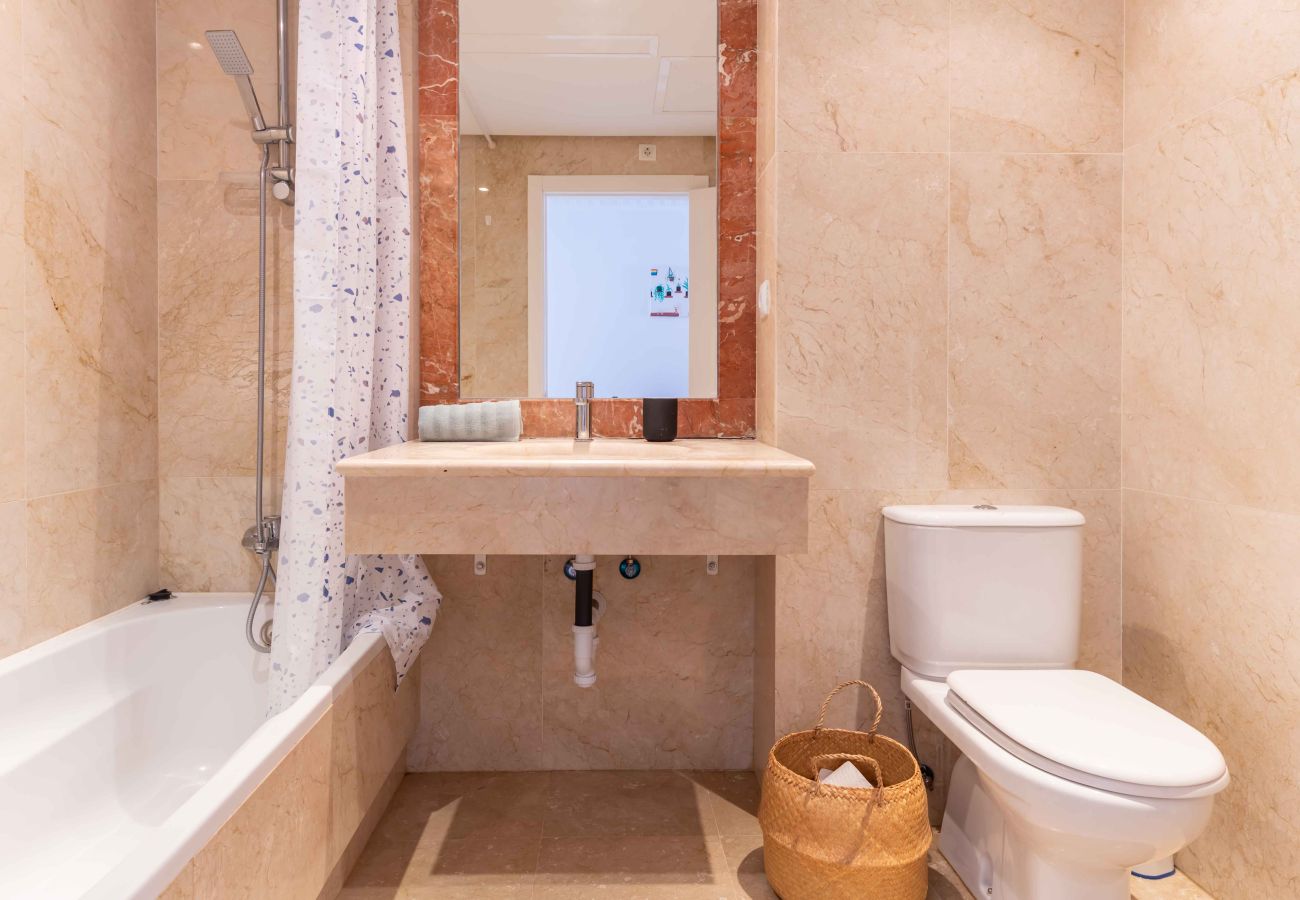 Apartamento en Mijas - A 4 minutos a pie de restaurantes y minimercado. 15min. conducir hasta la playa de Fuengirola