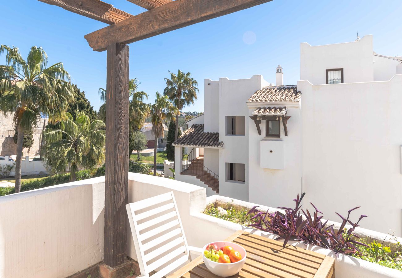 Apartamento en Mijas - A 4 min a pie de restaurantes y un minimercado. A poca distancia en coche de la playa y el centro de Fuengirola.