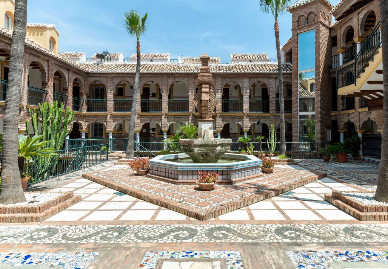 Chalet en Mijas Costa - Casa adosada andaluza recién reformada en un bello entorno