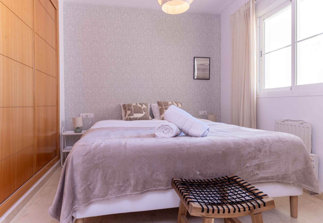 Apartamento en Benalmádena - Ático con preciosas vistas, cerca de campos de golf, restaurantes y la playa