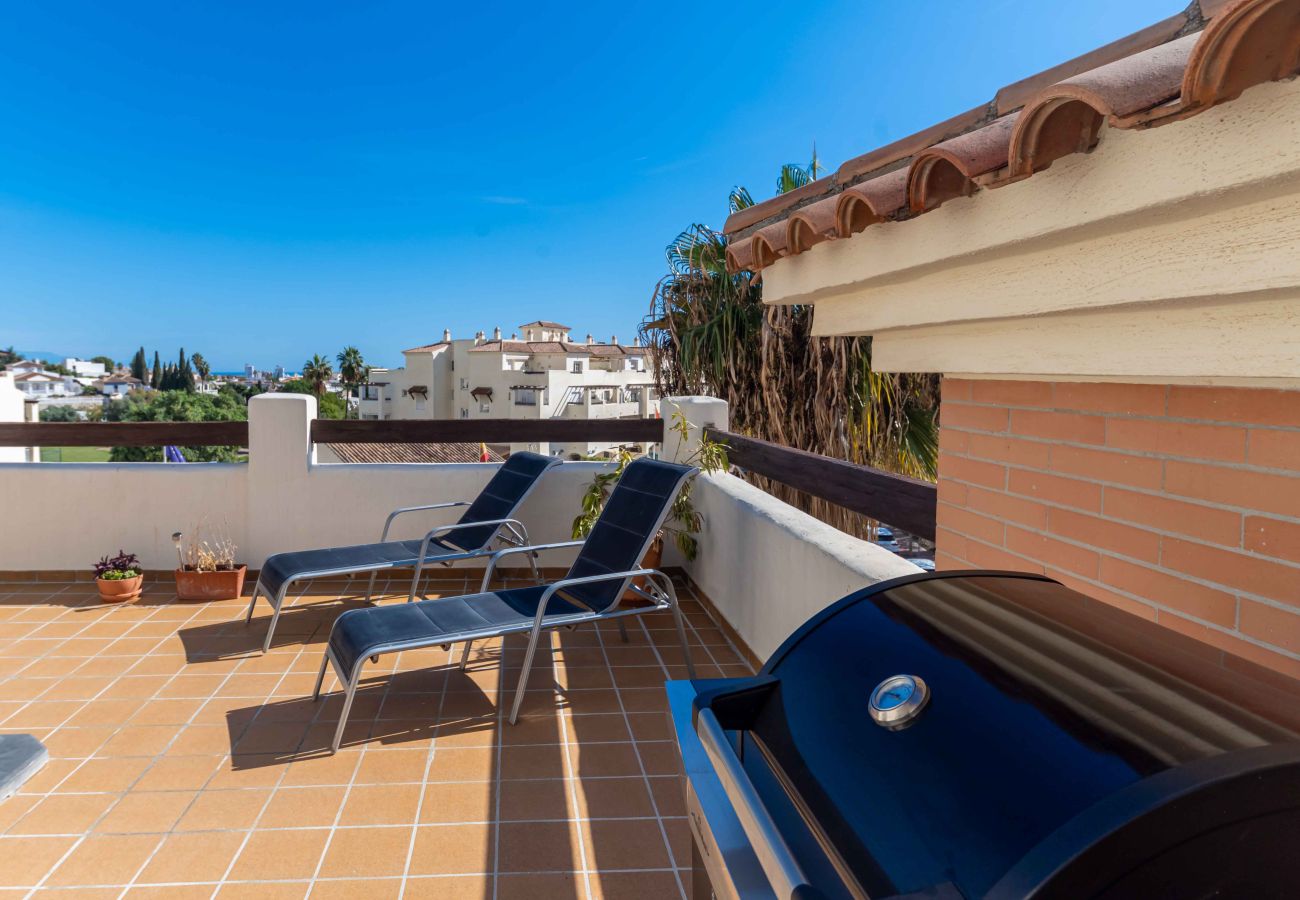 Apartamento en Benalmádena - Ático con preciosas vistas, cerca de campos de golf, restaurantes y la playa