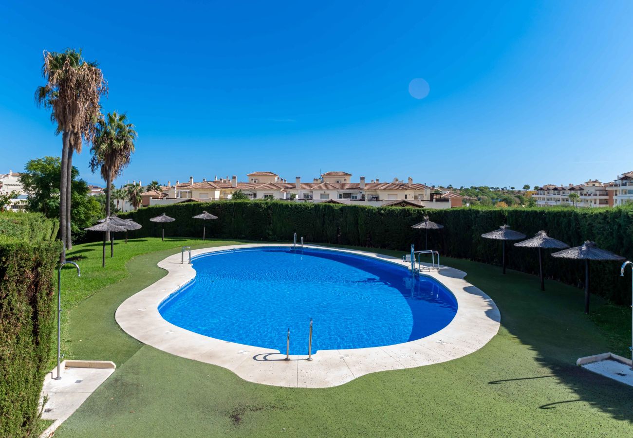Apartamento en Benalmádena - Ático con preciosas vistas, cerca de campos de golf, restaurantes y la playa