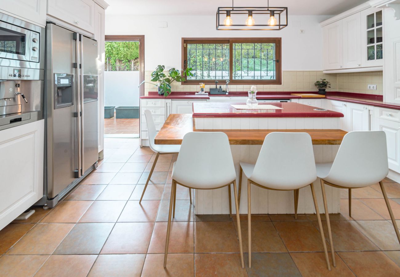 Villa en Marbella - A solo 20 minutos a pie de la playa y del restaurante Trocadero