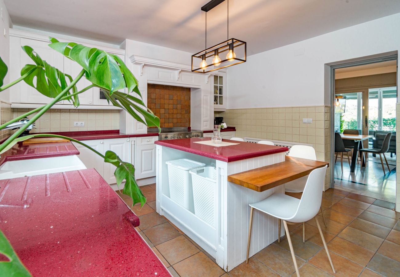 Villa en Marbella - A solo 20 minutos a pie de la playa y del restaurante Trocadero