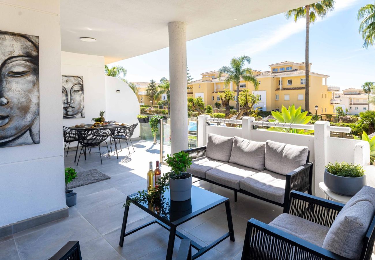 Apartamento en Marbella - Elegante apartamento moderno. Cerca de la playa y Puerto Cabopino