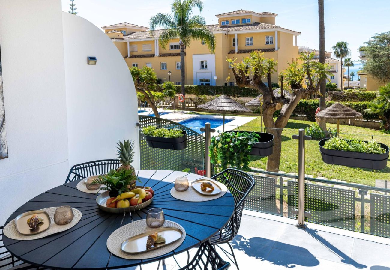 Apartamento en Marbella - Elegante apartamento moderno. Cerca de la playa y Puerto Cabopino
