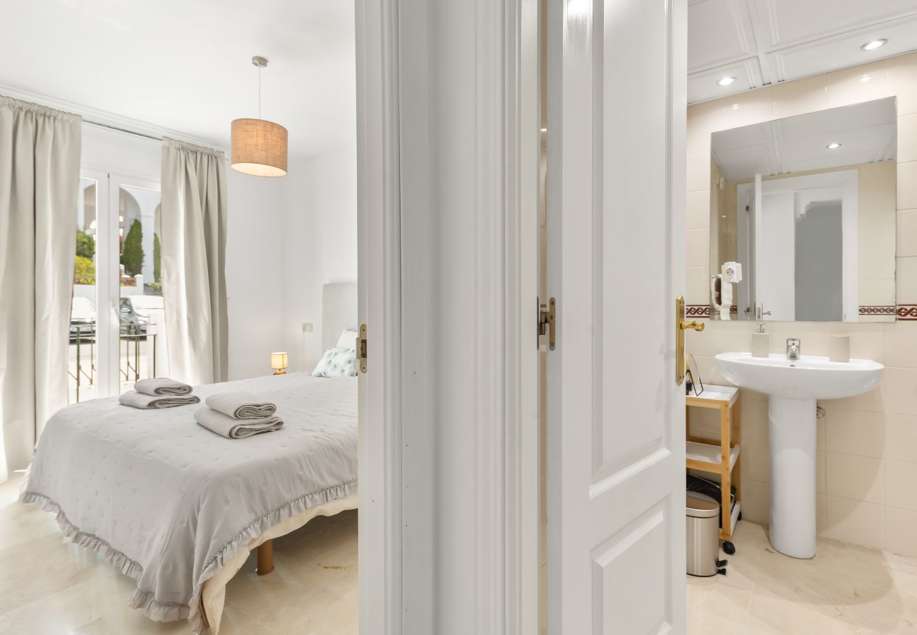 Apartamento en Mijas - Primera línea de golf con piscina climatizada, vistas panorámicas y espectaculares puestas de sol
