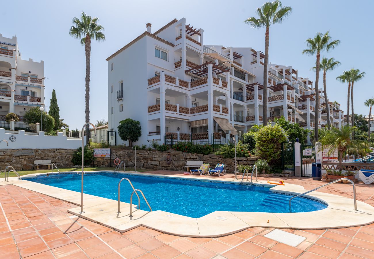 Apartamento en Mijas - Primera línea de golf con piscina climatizada, vistas panorámicas y espectaculares puestas de sol