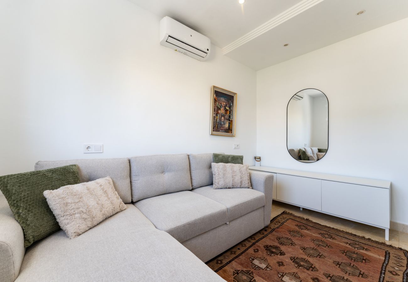 Apartment in Mijas Costa - Luxury Penthouse with Sea Views and short walk to Restaurants, Padel and Gym 
