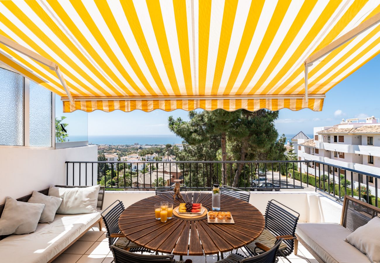Apartment in Mijas Costa - Luxury Penthouse with Sea Views and short walk to Restaurants, Padel and Gym 