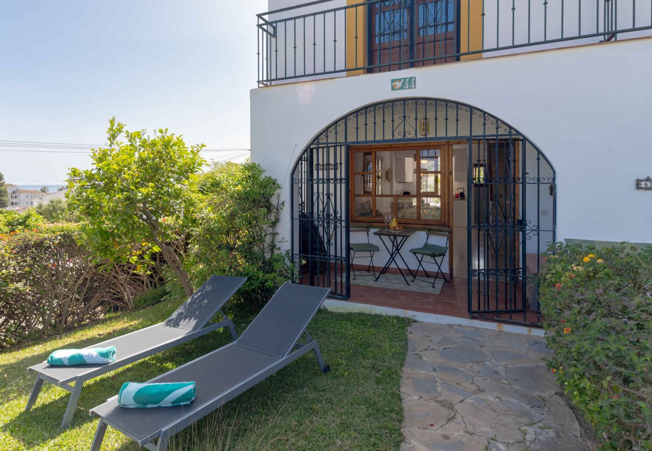 Terraced House in Mijas Costa - Easy walk to Beach, Shops, Restaurants, bars and Gym