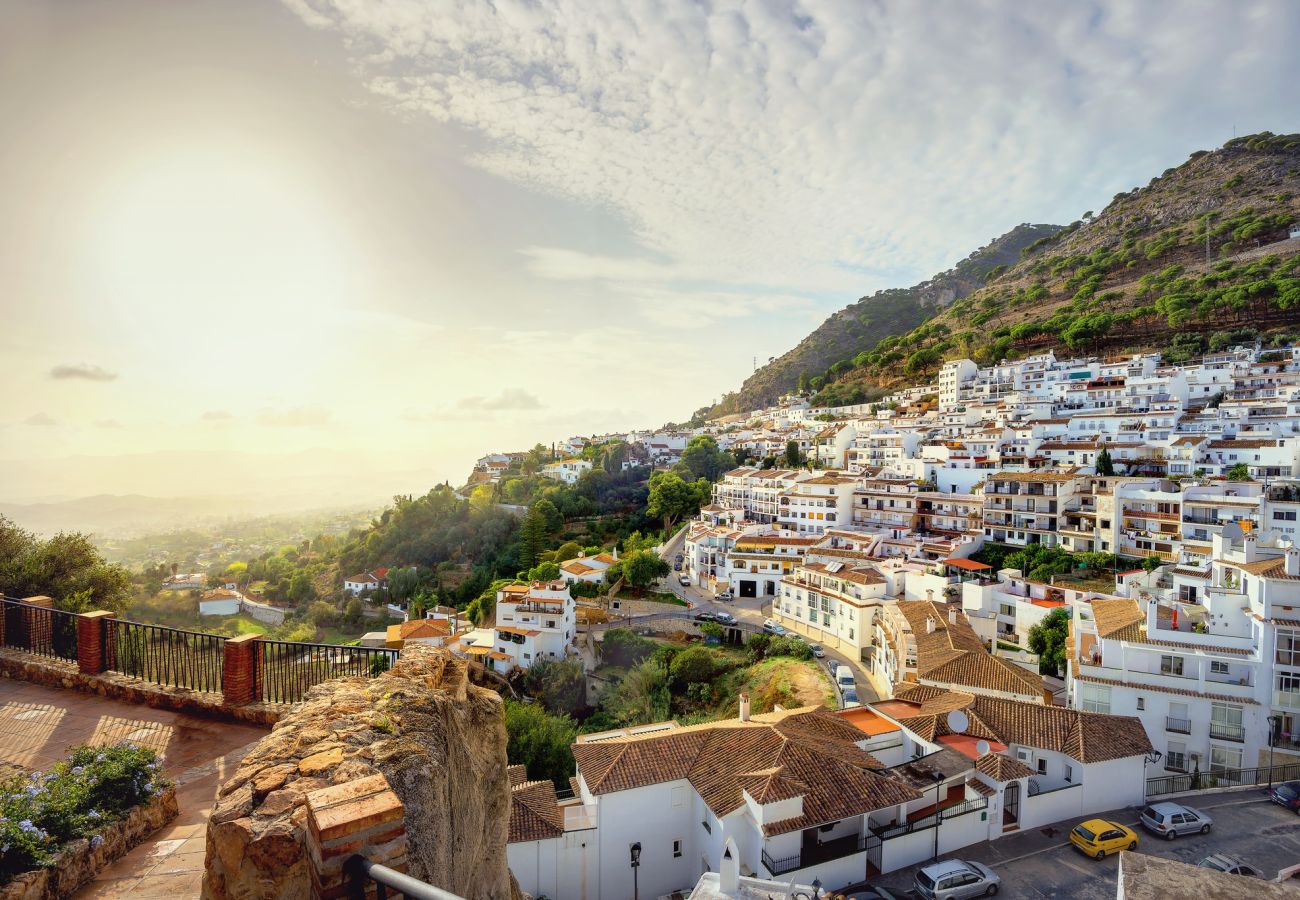Terraced House in Málaga - Beautiful townhouse with mountain views in Mijas Golf