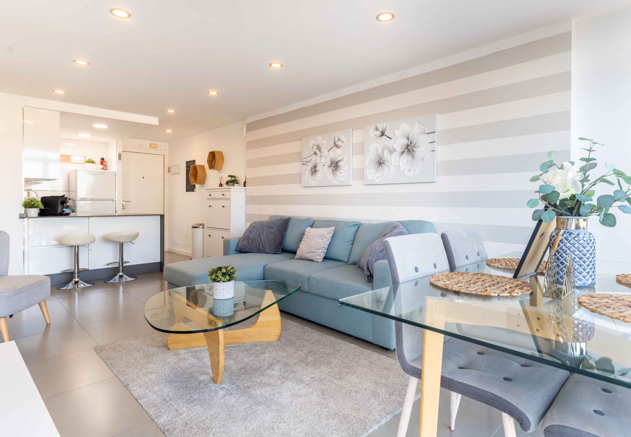 Apartment in Benalmádena - Bonanza DELUX - Easy walk to the beach, harbor and shops