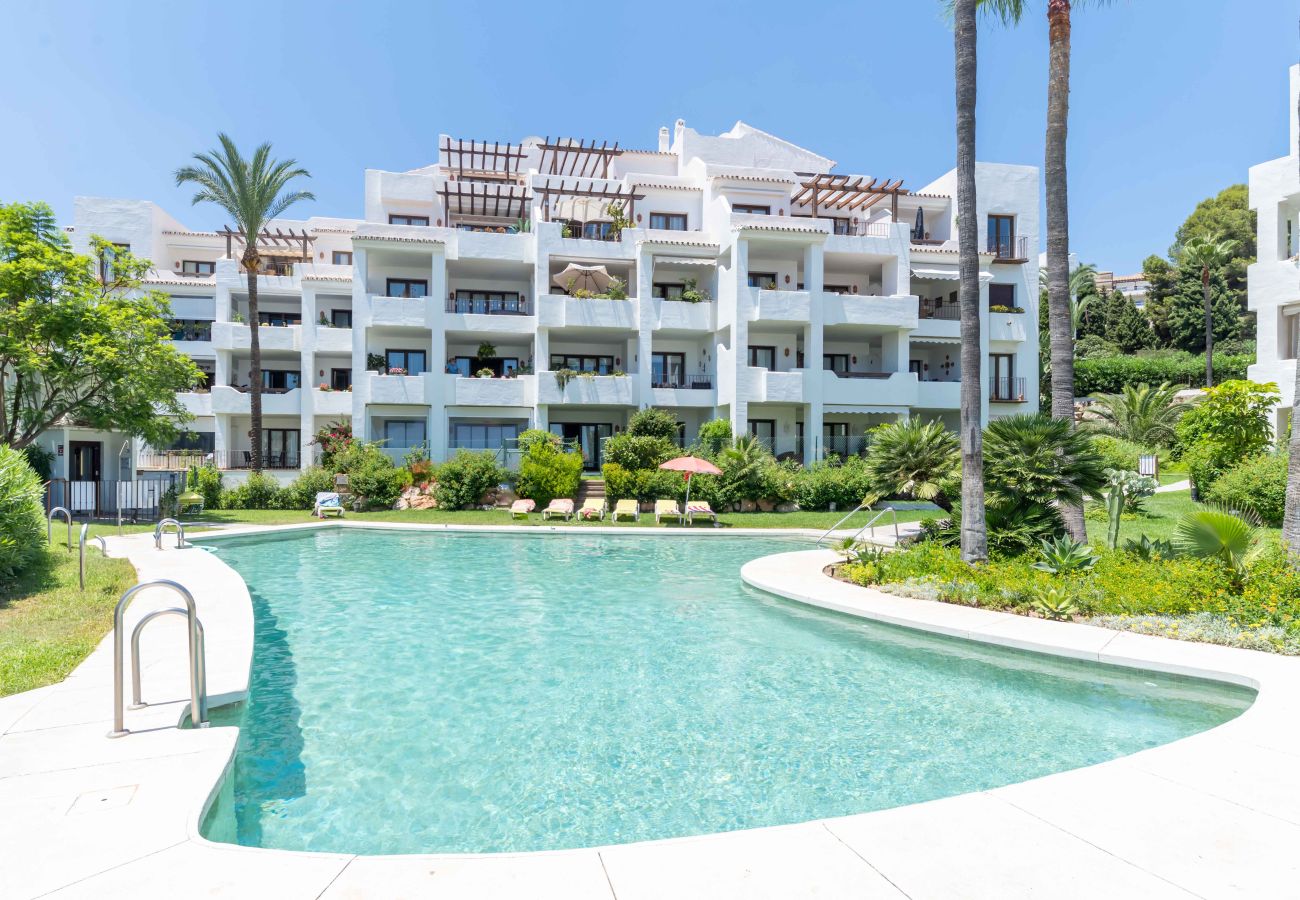 Apartment in Mijas - 4 minutes stroll to Restaurants and Mini market. 15min. drive to Fuengirola beach