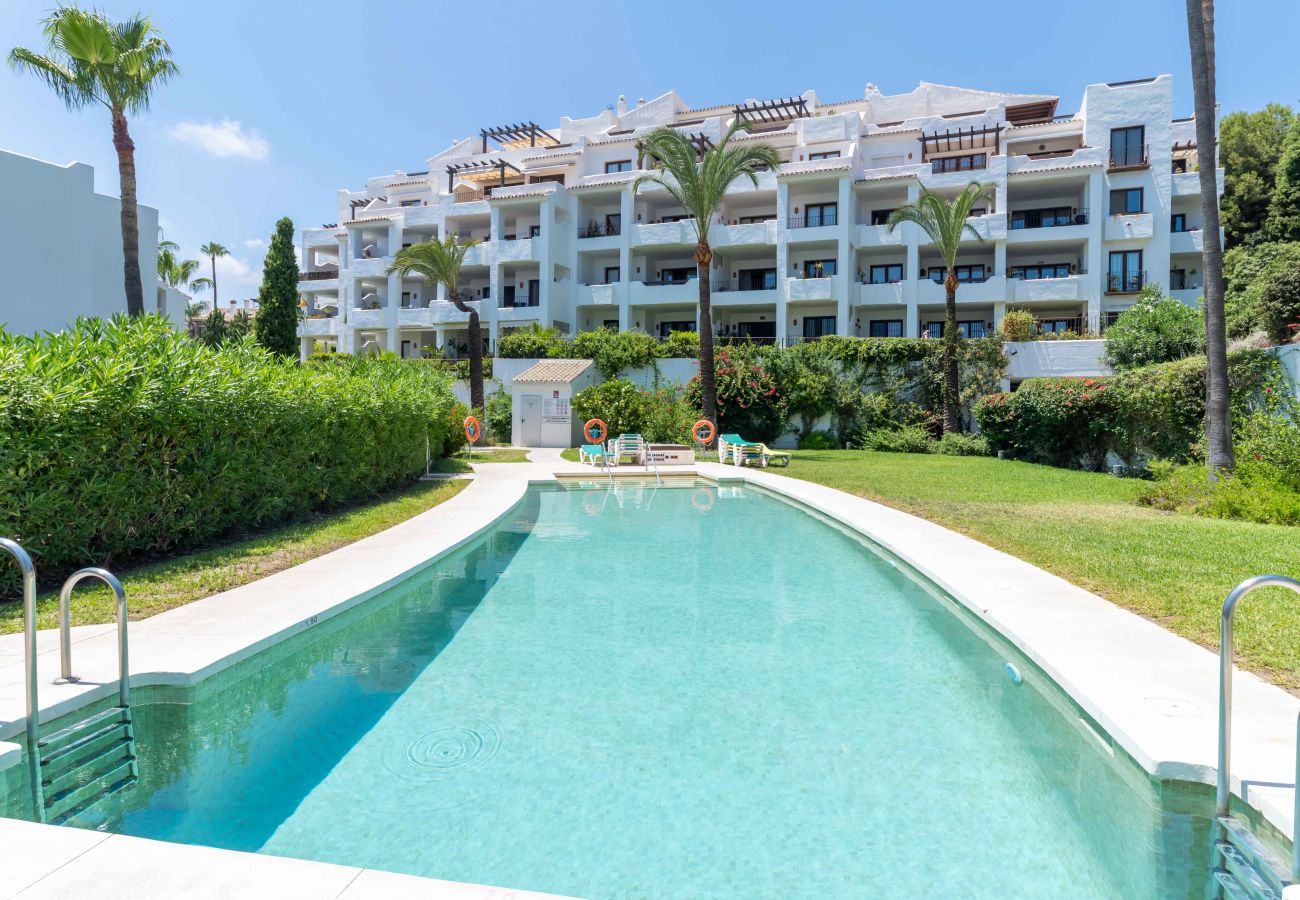 Apartment in Mijas - 4 minutes stroll to Restaurants and Mini market. 15min. drive to Fuengirola beach