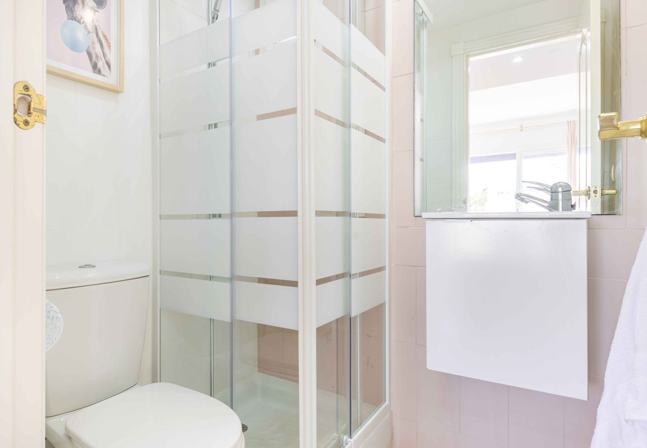 Apartment in Marbella - Lovely Penthouse! Walk only 20min to Puerto Banús