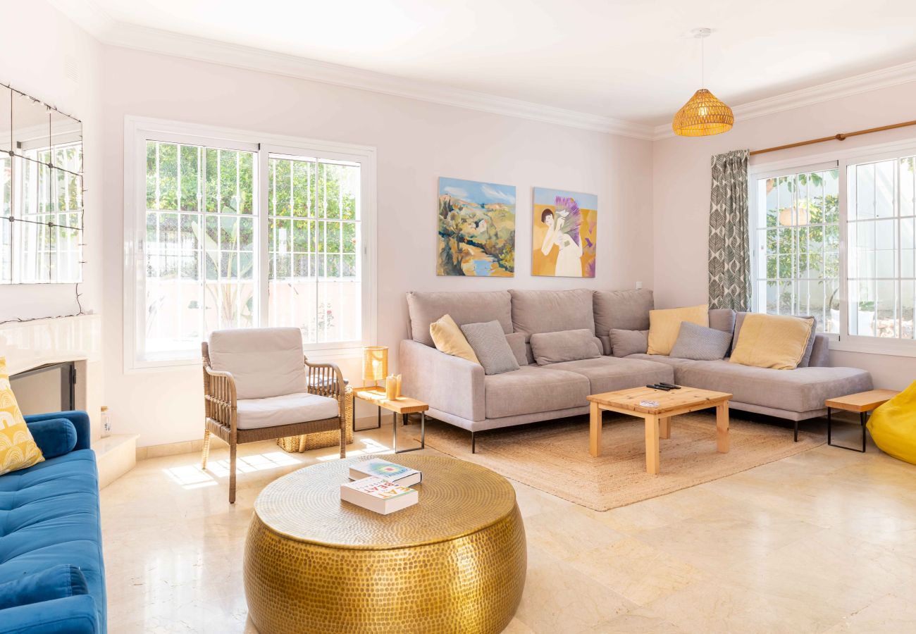 Villa in Mijas Costa - Beautiful Villa, only 5 min walk to Restaurants, Padel Club and Fitness