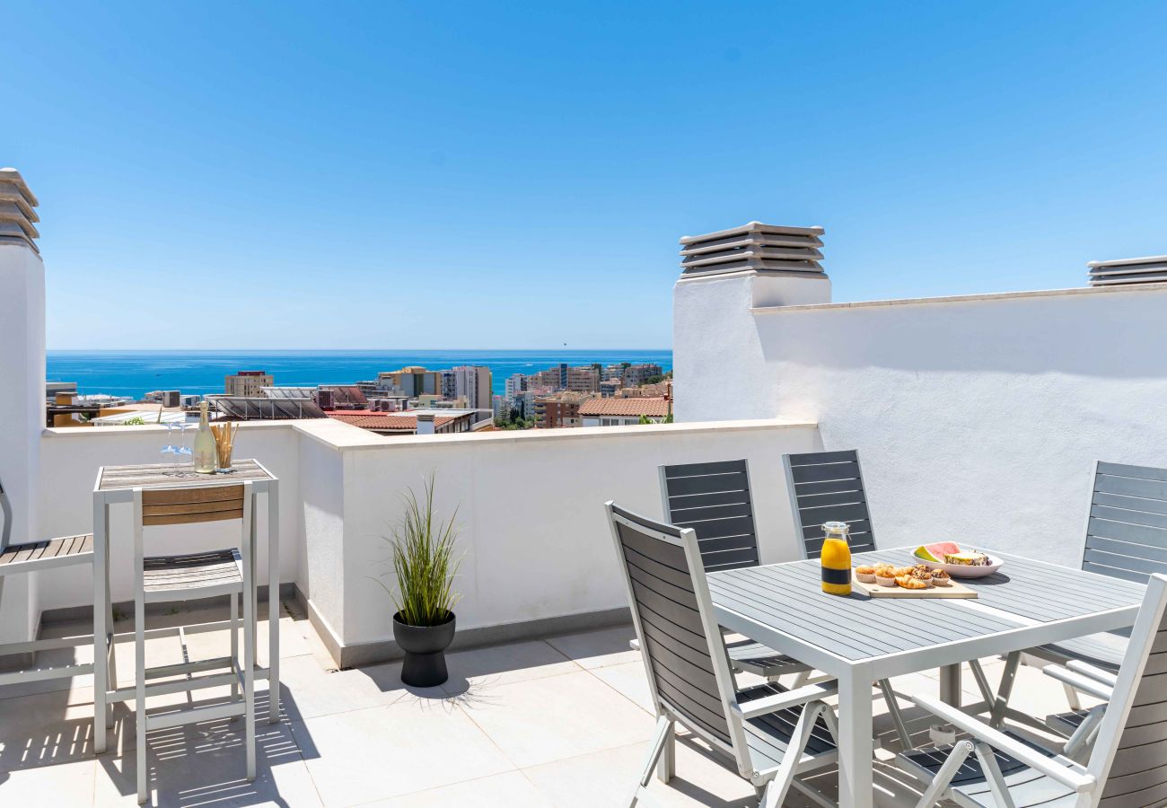 Terraced House in Fuengirola -  Modern Luxury Townhouse, only 10min walk to Fuengirola beach and Town