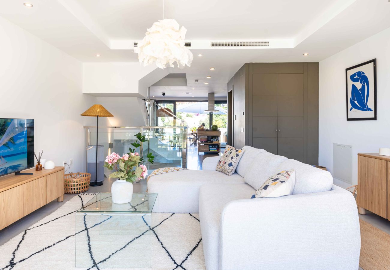 Terraced House in Fuengirola -  Modern Luxury Townhouse, only 10min walk to Fuengirola beach and Town
