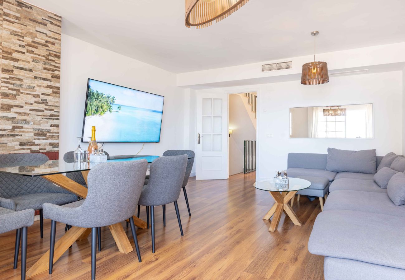 Terraced House in Benalmádena - Lovely Townhouse close to Benalmadéna Beach and Marina 
