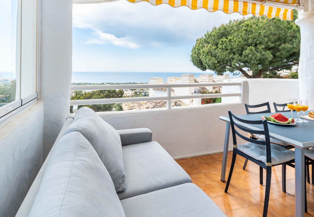 Apartment in Mijas Costa - Incredible Sea Views with short walk to Restaurants, Golf and Gym