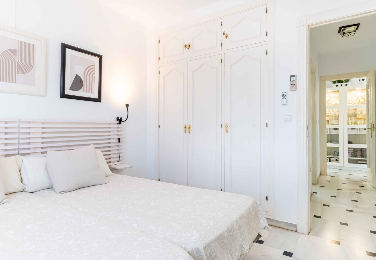 Apartment in Mijas Costa - Front Beach Complex with direct access to the beach