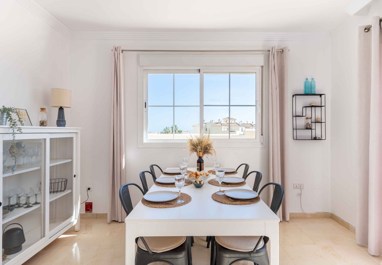 Apartment in Benalmádena - Penthouse with lovely view, close to Golf, Restaurants and Beach