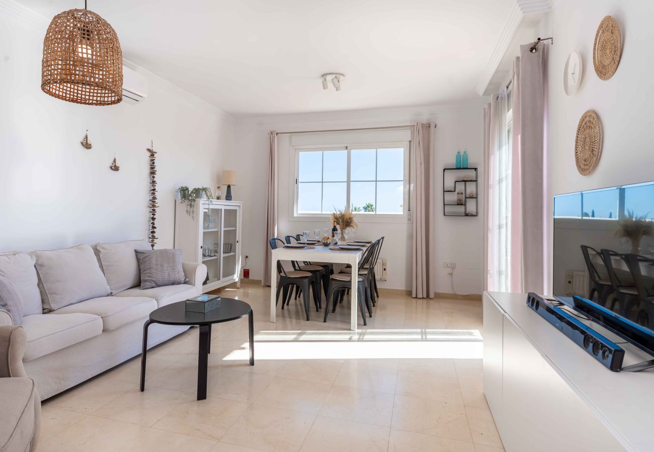 Apartment in Benalmádena - Penthouse with lovely view, close to Golf, Restaurants and Beach