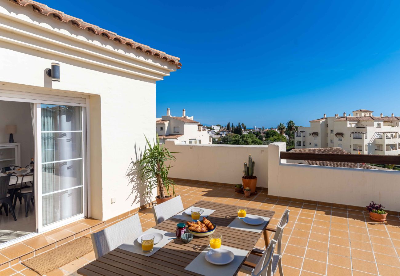 Apartment in Benalmádena - Penthouse with lovely view, close to Golf, Restaurants and Beach