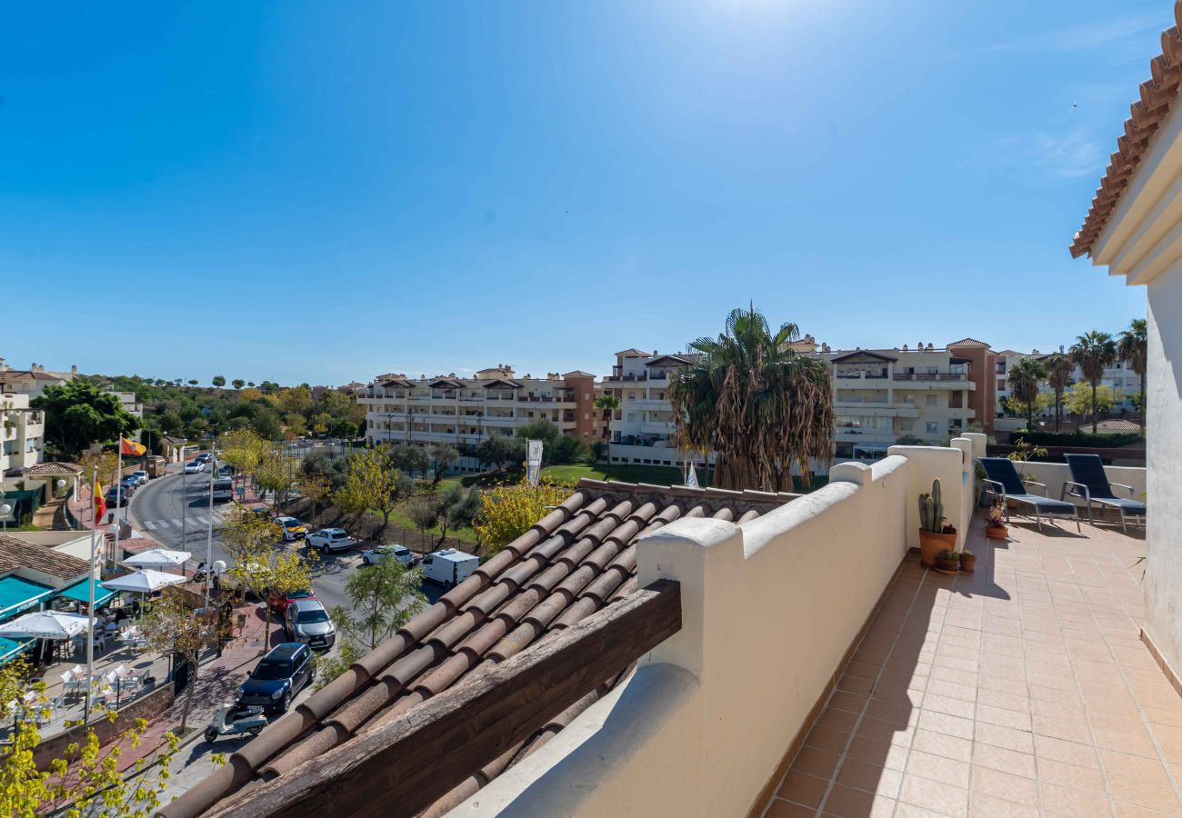 Apartment in Benalmádena - Penthouse with lovely view, close to Golf, Restaurants and Beach