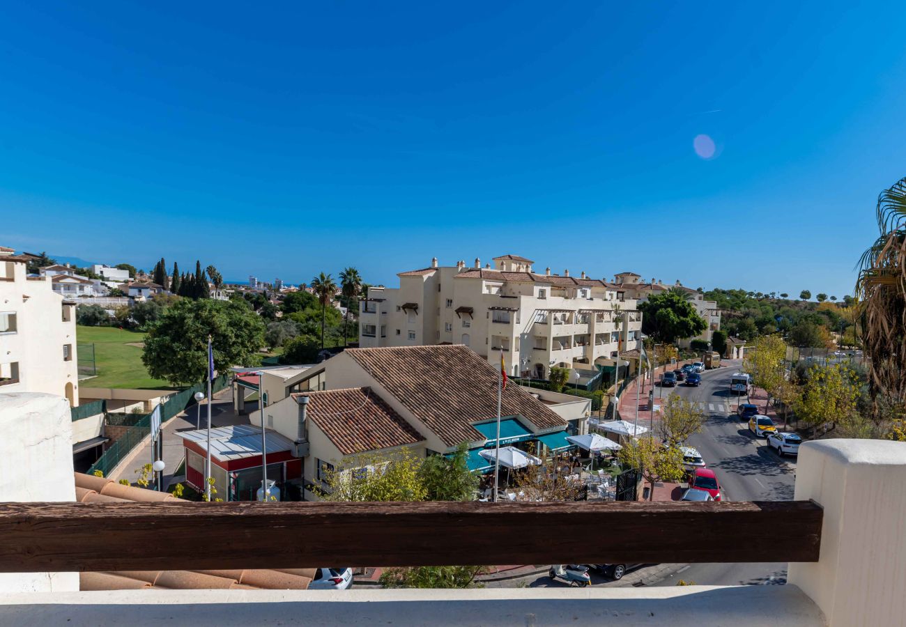 Apartment in Benalmádena - Penthouse with lovely view, close to Golf, Restaurants and Beach