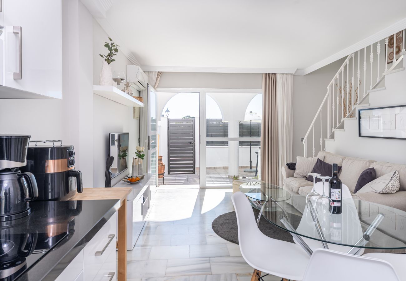 Terraced House in Marbella - Family Holiday Resort, heated pool, restaurant, playground, gym and much more! 