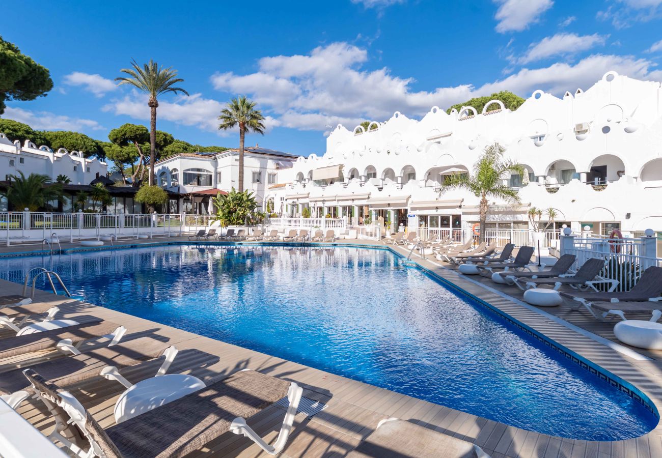 Terraced House in Marbella - Family Holiday Resort, heated pool, restaurant, playground, gym and much more! 