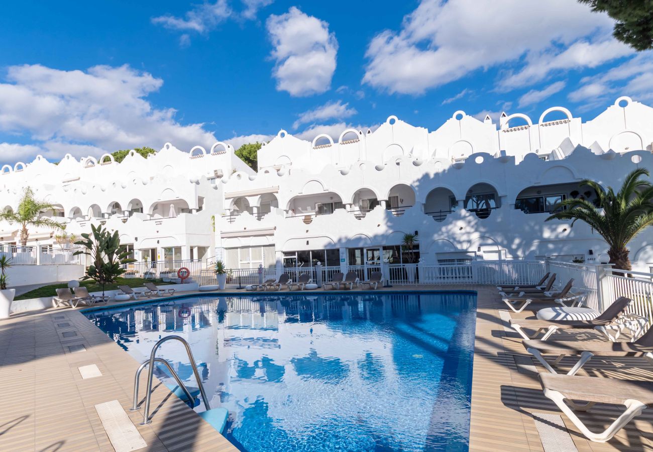 Terraced House in Marbella - Family Holiday Resort, heated pool, restaurant, playground, gym and much more! 