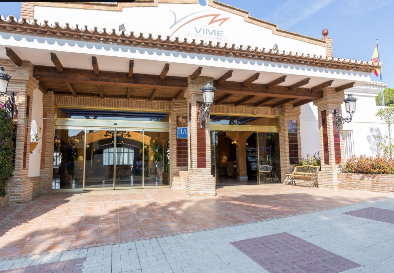 Terraced House in Marbella - Family Holiday Resort, heated pool, restaurant, playground, gym and much more! 